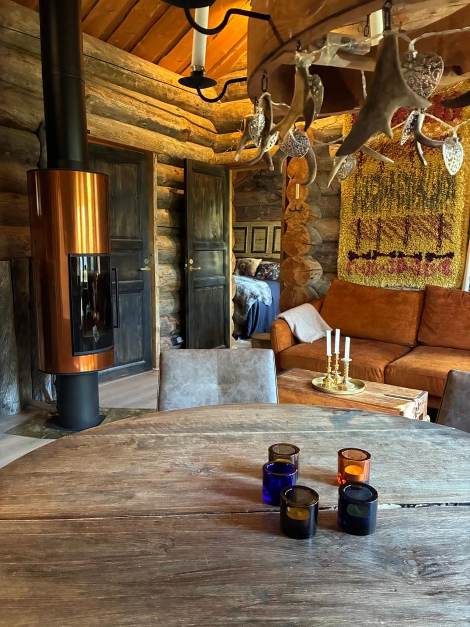 Ruka Villa Pipo slopes, skiing, lake, jacuzzi House in Finland