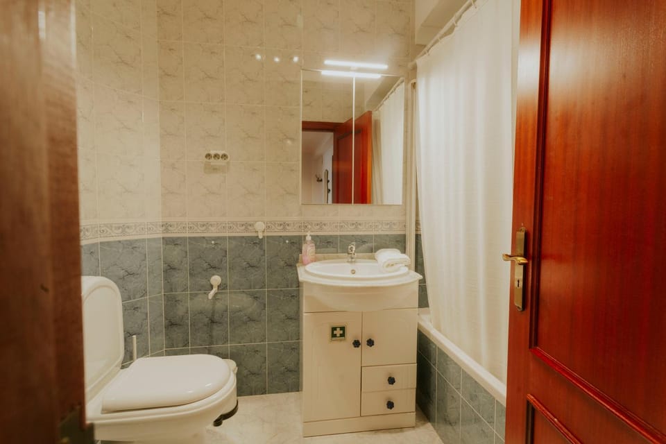 Toilet, Bathroom