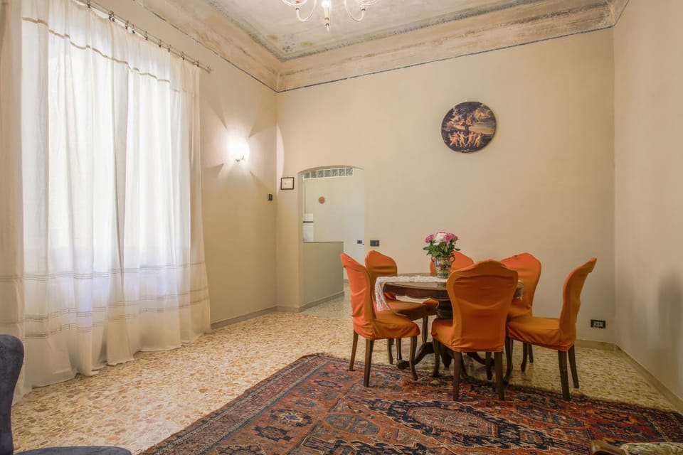 Living room, Dining area, air conditioner