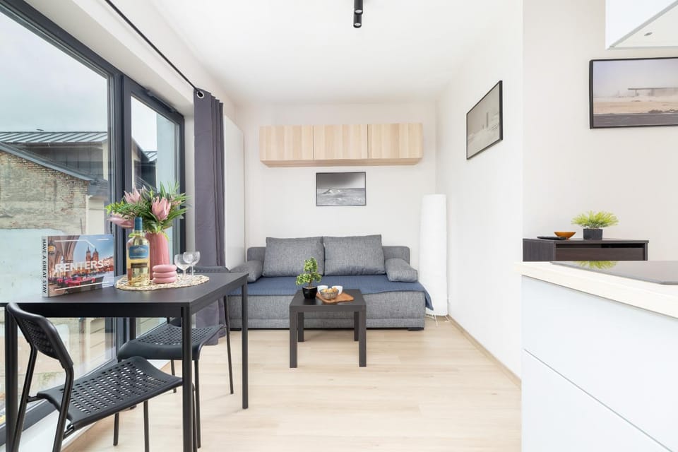 Communal lounge/ TV room, Living room, Seating area