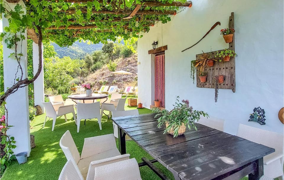 Property building, Patio