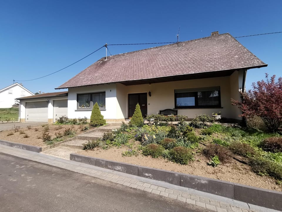 Ferienwohnung Schellen Mehren - KEINE Monteurwohnung! Apartment in Vulkaneifel