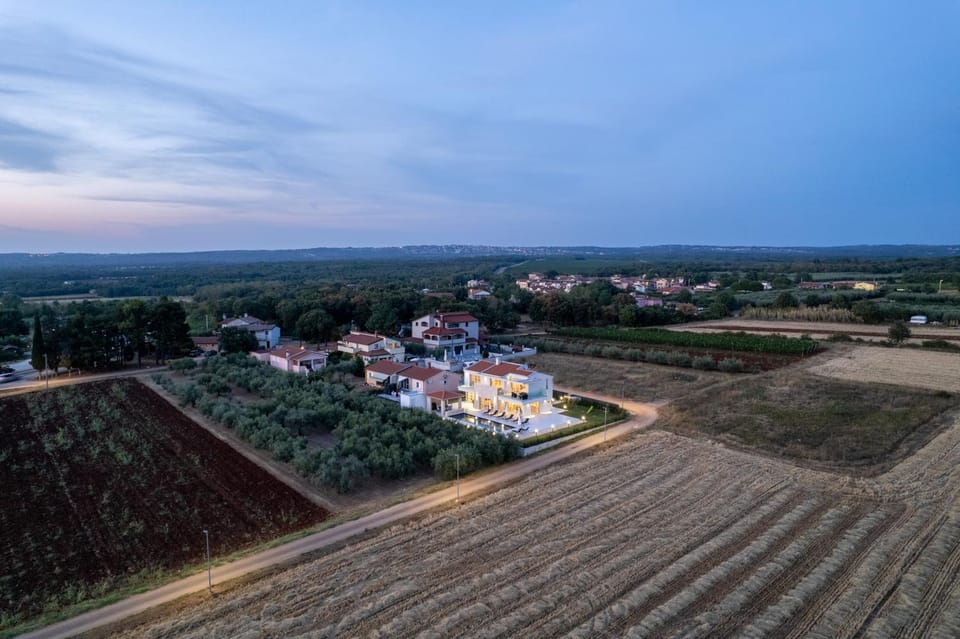 Property building, Day, Natural landscape, Bird's eye view