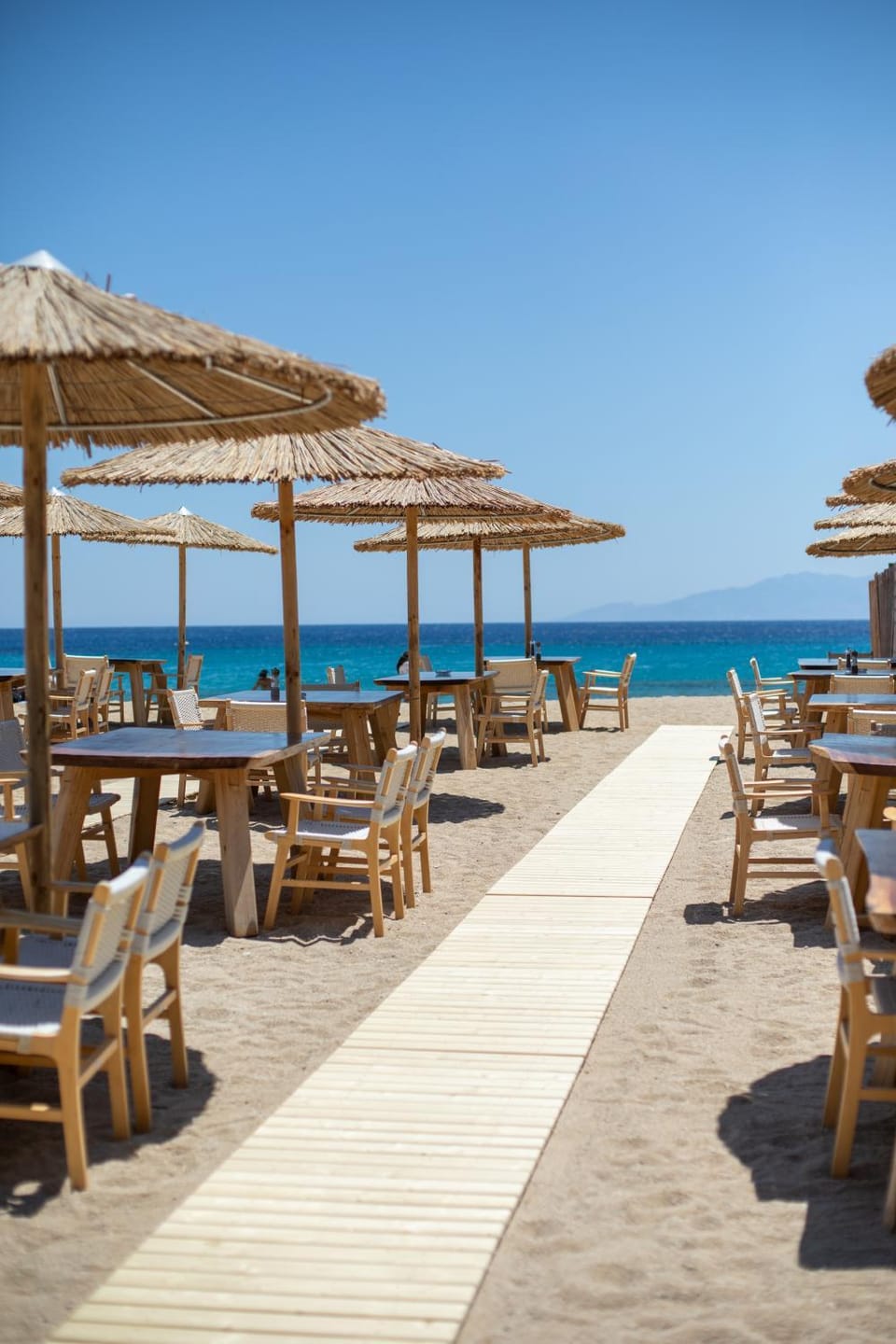 Restaurant/places to eat, Day, Natural landscape, Beach, Sea view
