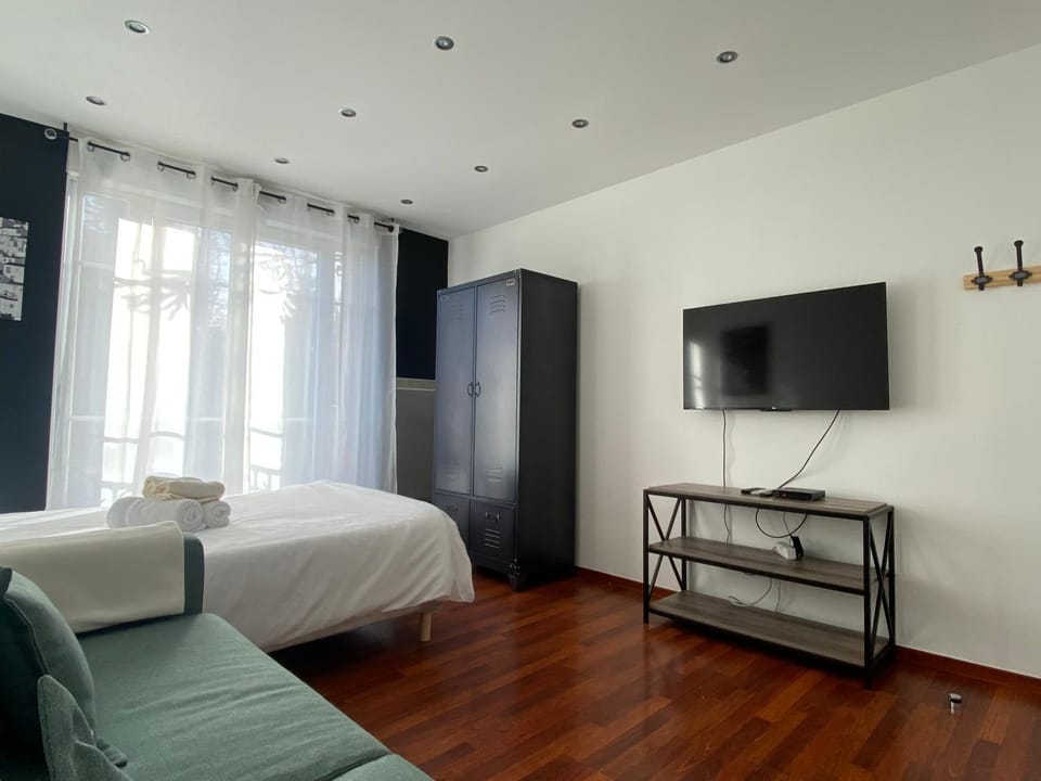 Résidence 4T - 33 bis Avenue Gaston Chauvin Apartment in Île-de-France