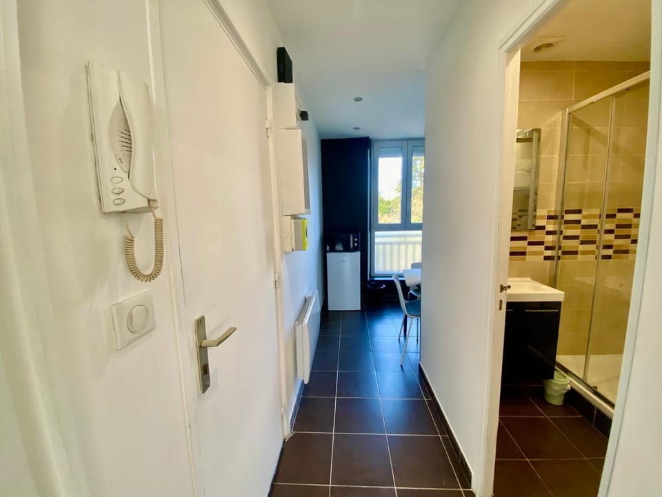 Résidence 4T - 33 bis Avenue Gaston Chauvin Apartment in Île-de-France