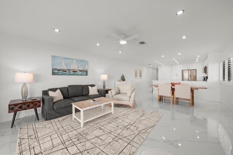 Sanddollar #B301 House in Sanibel Island
