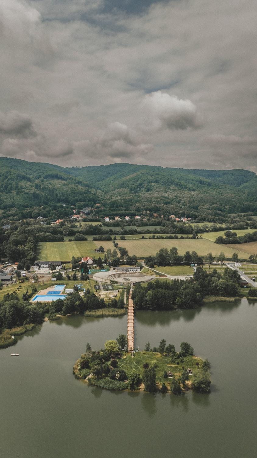 Nearby landmark, Day, Natural landscape, Bird's eye view, Mountain view