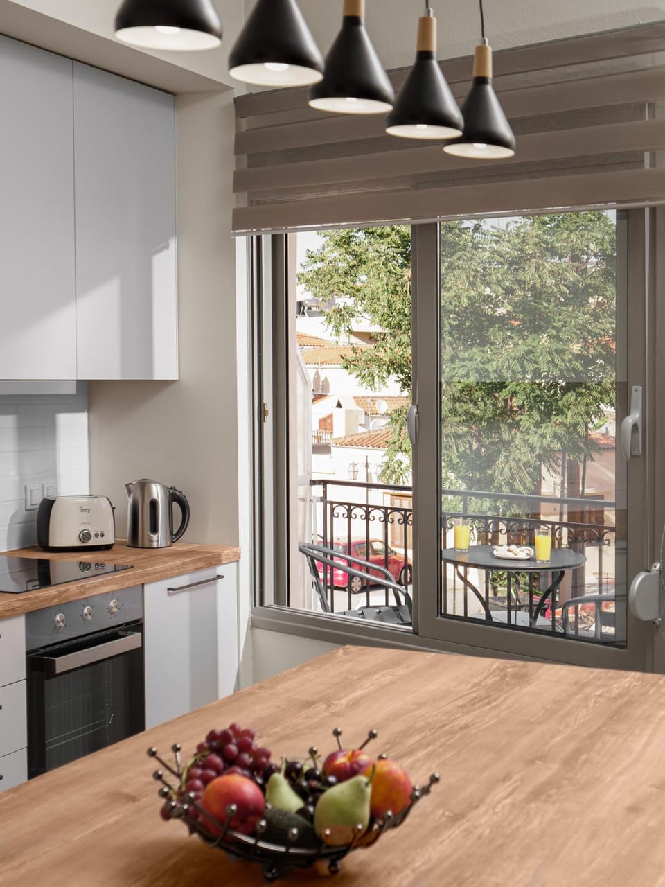 Balcony/Terrace, Kitchen or kitchenette, Dining area