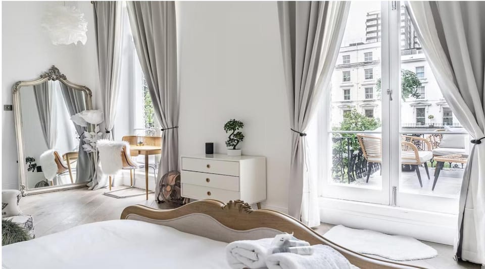 Notting Hill Luxury 2-4Br 2 Roof Terraces Apartment in City of Westminster