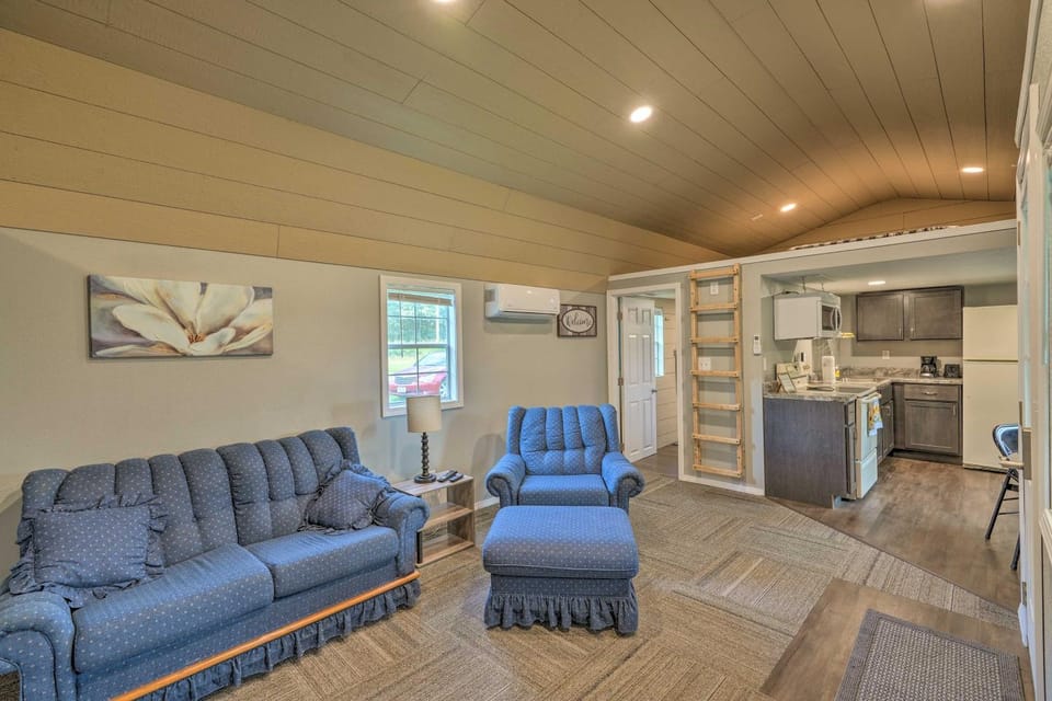 Quaint Montezuma Cabin Near Lake Ponderosa! Cabin in Iowa
