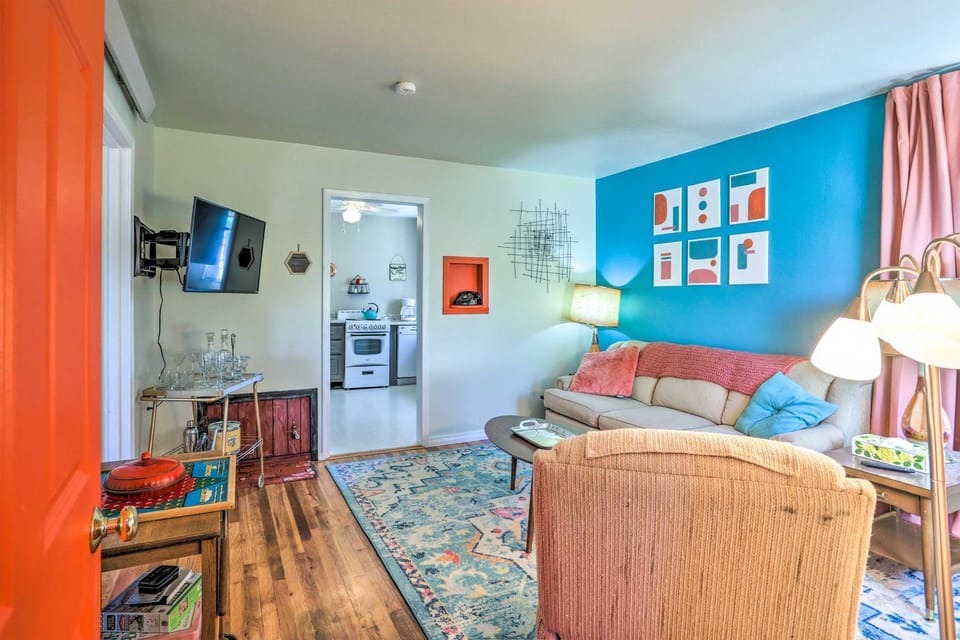 Modern Rapid City Rally Weekend Duplex w/ Parking House in Rapid City