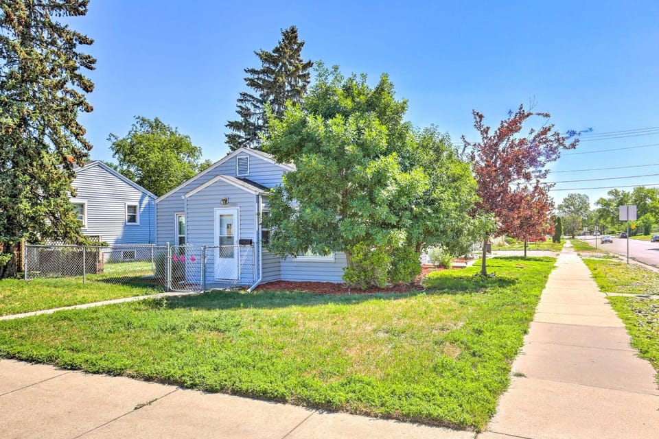 Modern Rapid City Rally Weekend Duplex w/ Parking House in Rapid City