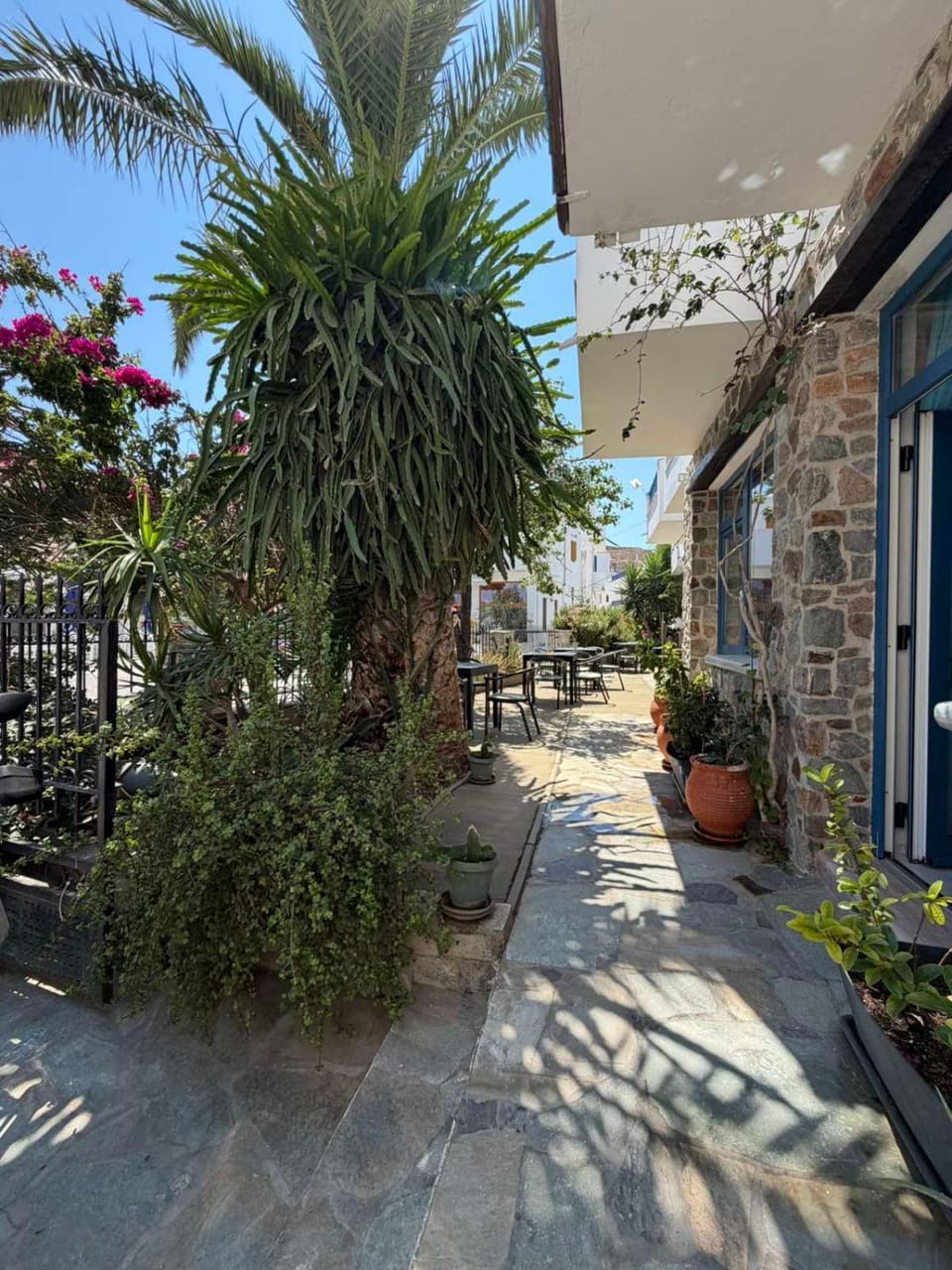 Foinikas Studios Apartment in Kea-Kythnos