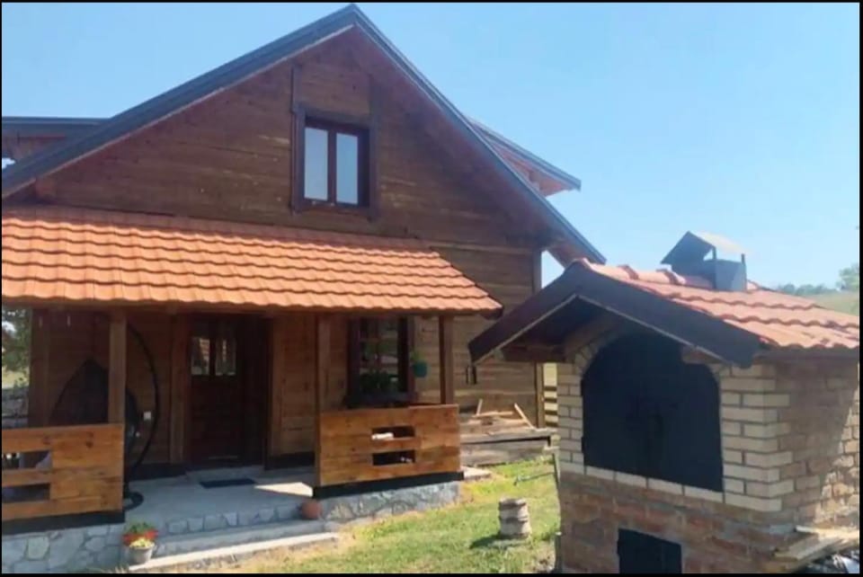 Kremanski čardak Bed and Breakfast in Zlatibor District, Serbia
