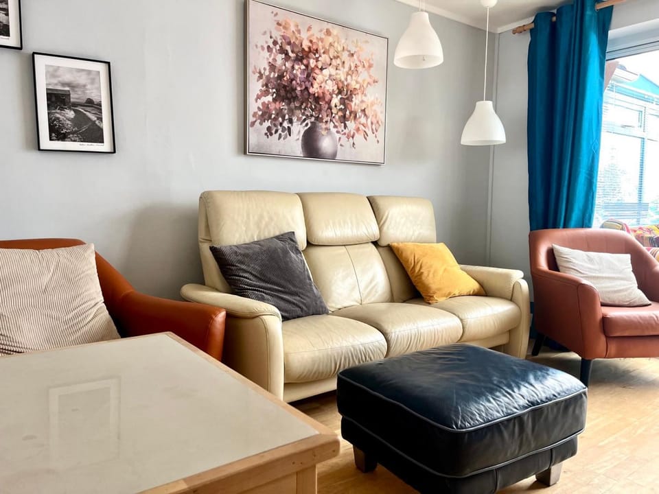 Living room, Lounge or bar