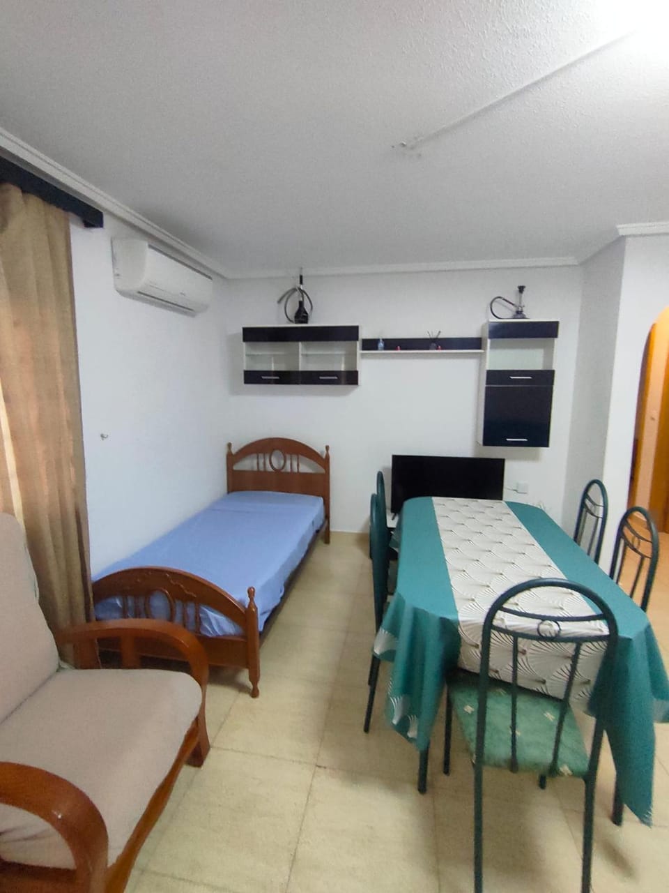 Bed, TV and multimedia, Living room, Dining area, air conditioner