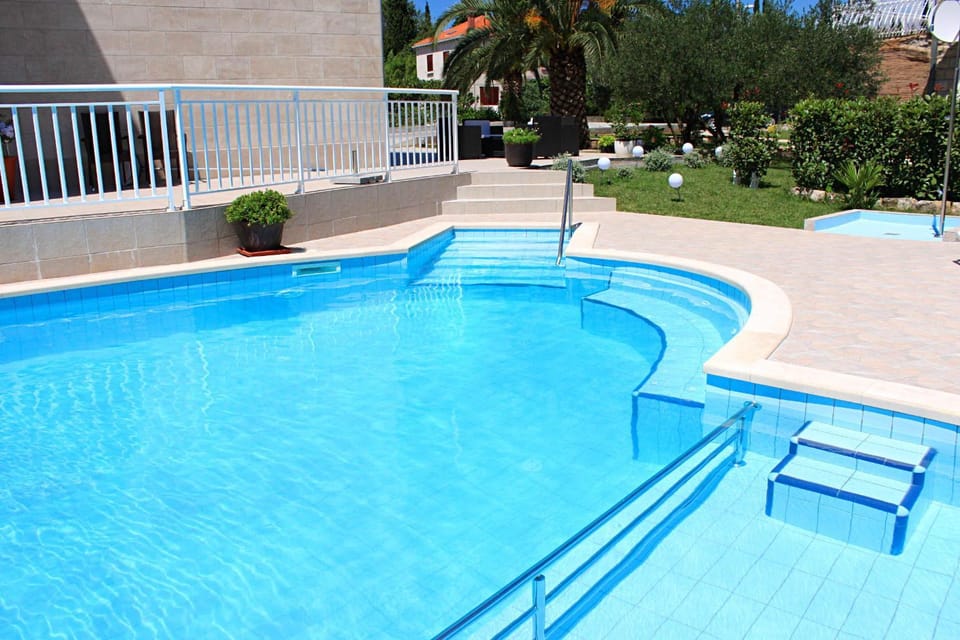 Pool view, Swimming pool, Swimming pool