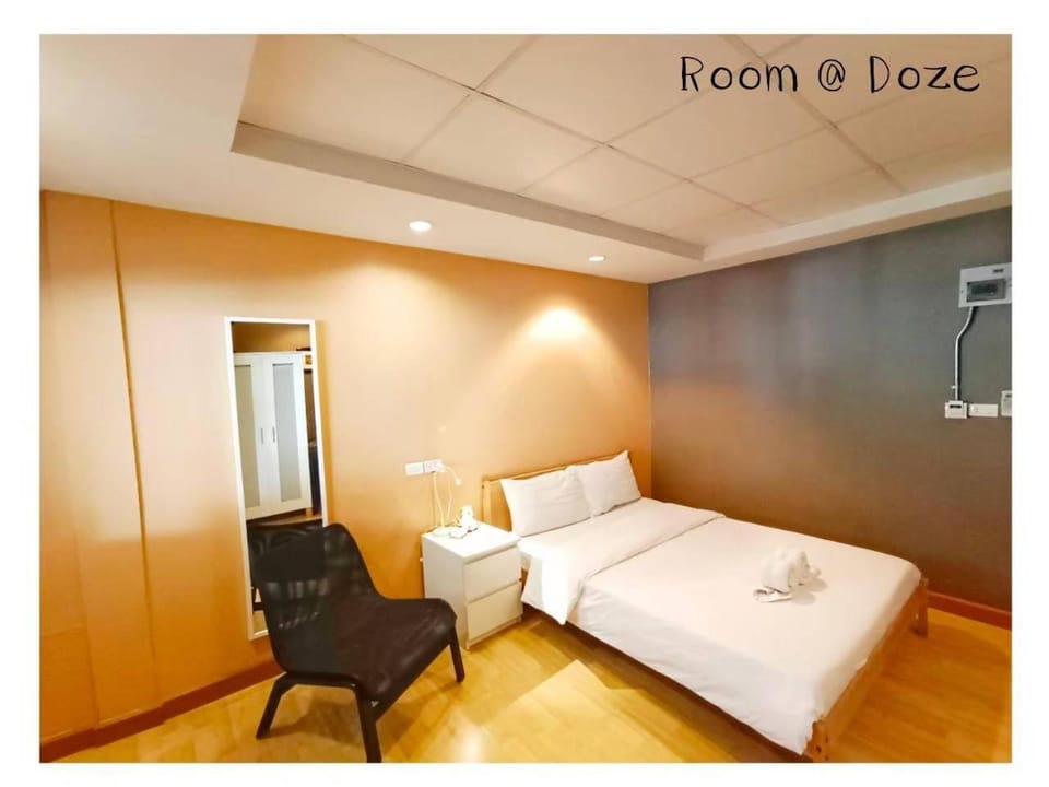 Room@Doze Bed and Breakfast in Bangkok
