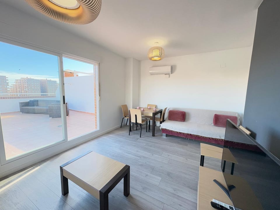 Living room, Dining area, air conditioner