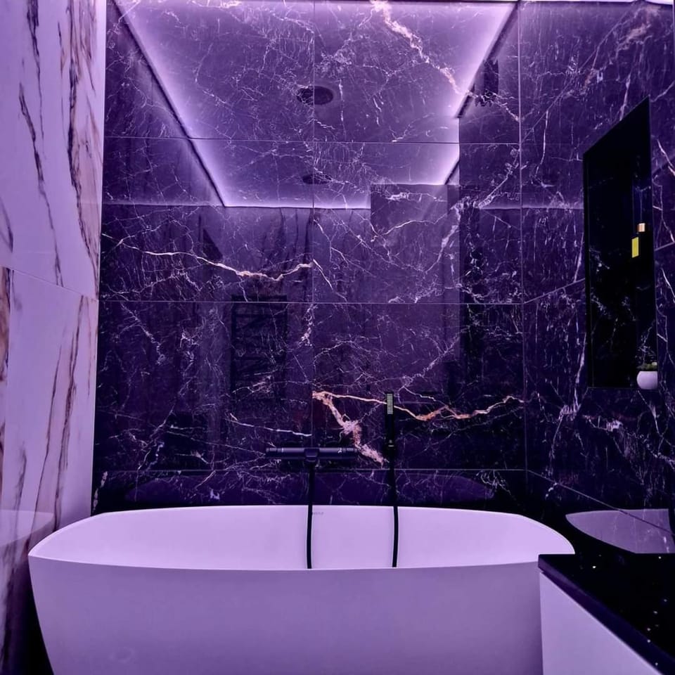 Bathroom, Bath