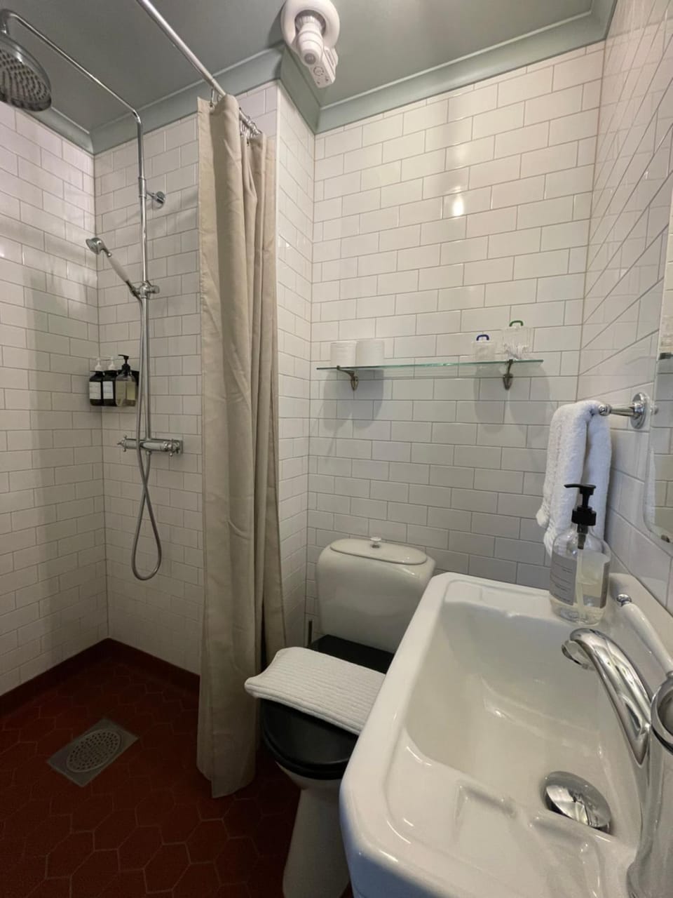 Shower, Toilet, Bathroom