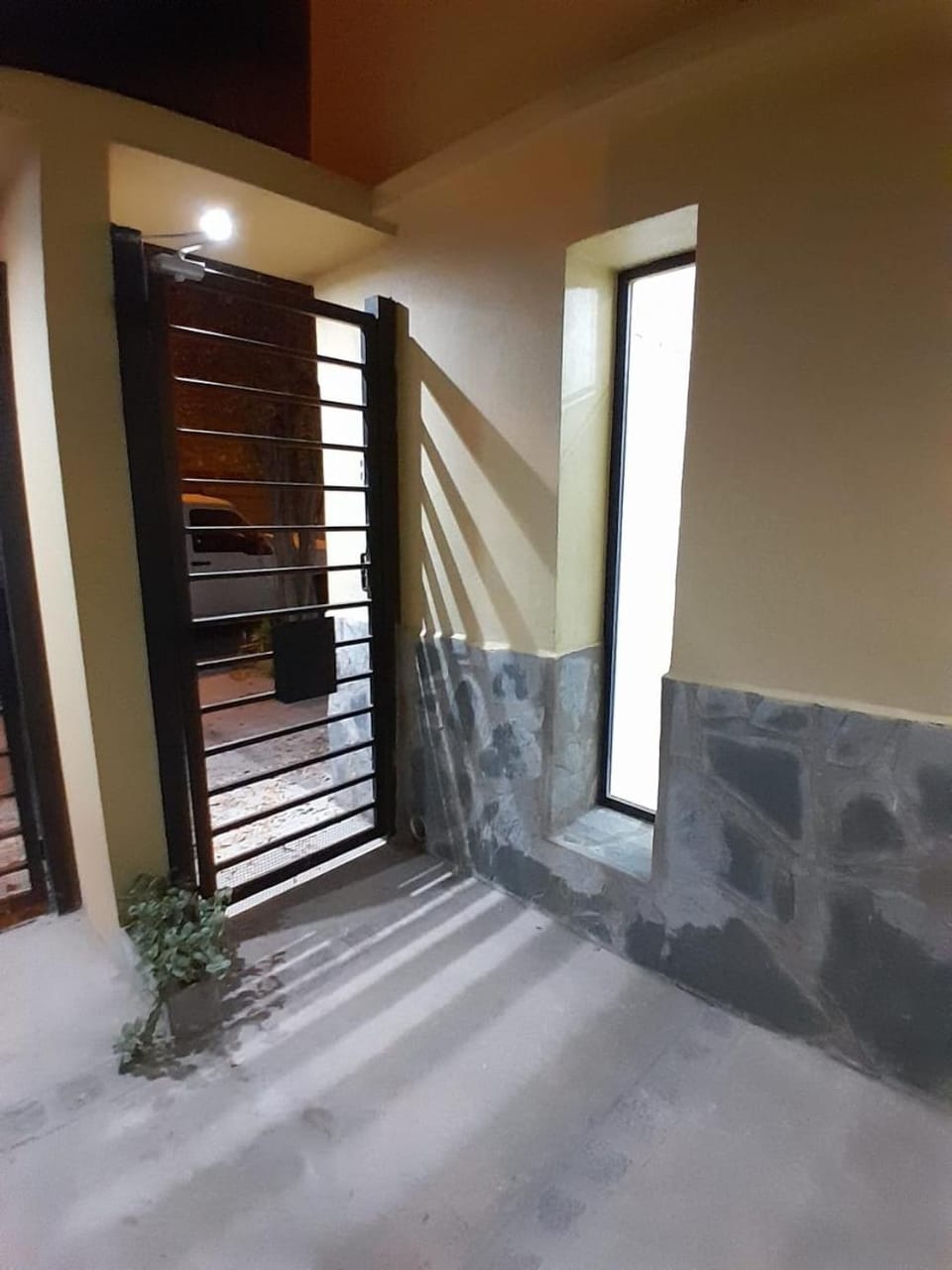 Property building, Breakfast