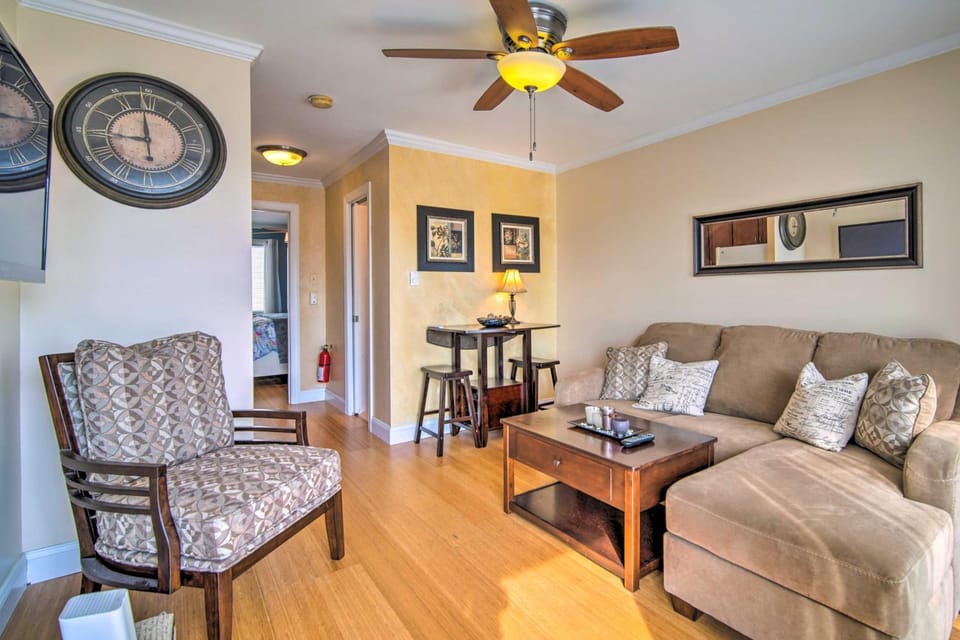 Beautiful Brigantine Condo - Walk to Beach! House in Brigantine