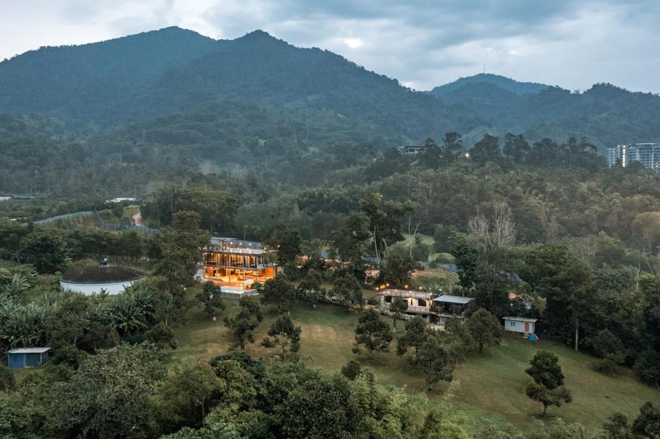 Neighbourhood, Natural landscape, Bird's eye view, Hiking, Mountain view