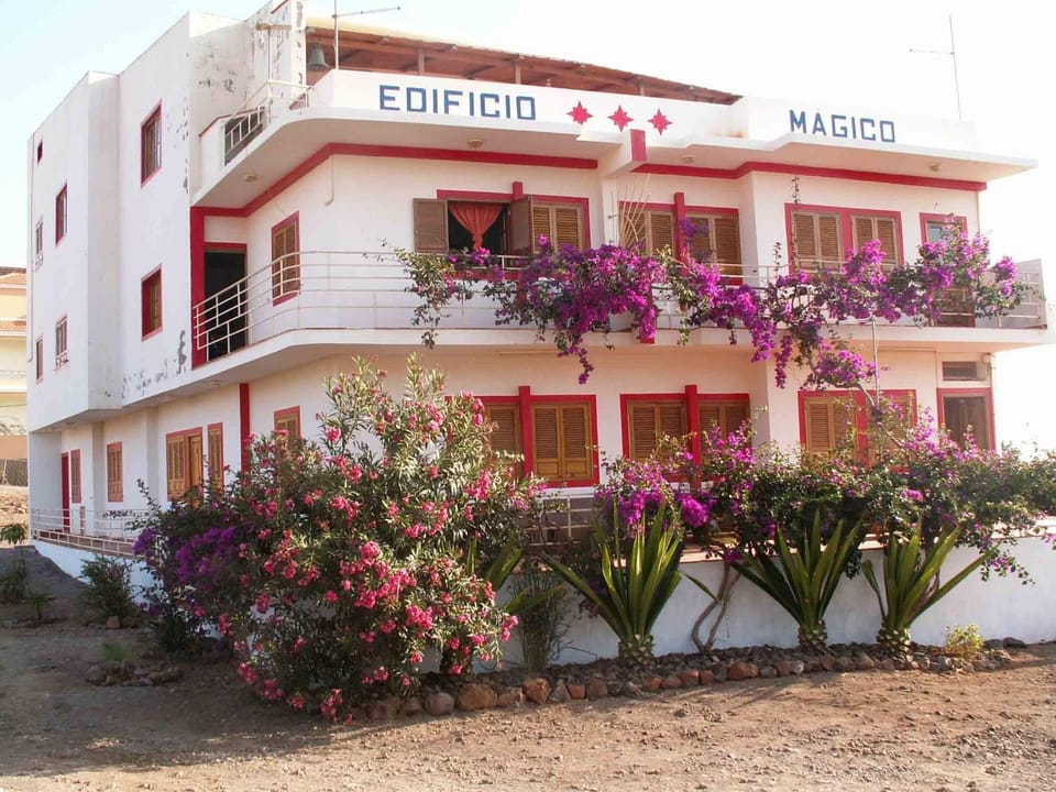 Facade/entrance, Garden, Sea view