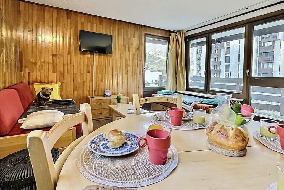 Résidence Grand Tichot B2 - Appartement 2 pièces 5 personnes à Tignes proche des pistes et des commerces dans le quartier du Val Claret. Appartement situé MAE-2055 Apartment in Tignes