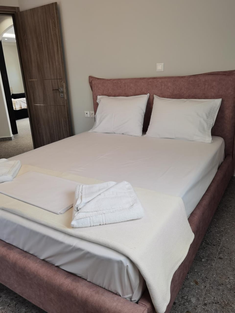 Red Apartment in Lefkada, Lefkada Municipality, Greece