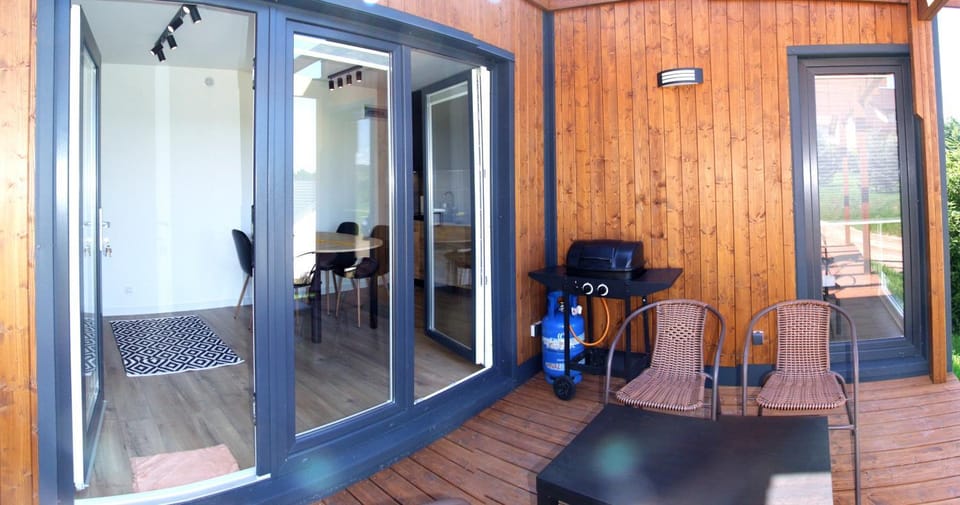 Facade/entrance, Balcony/Terrace, Seating area