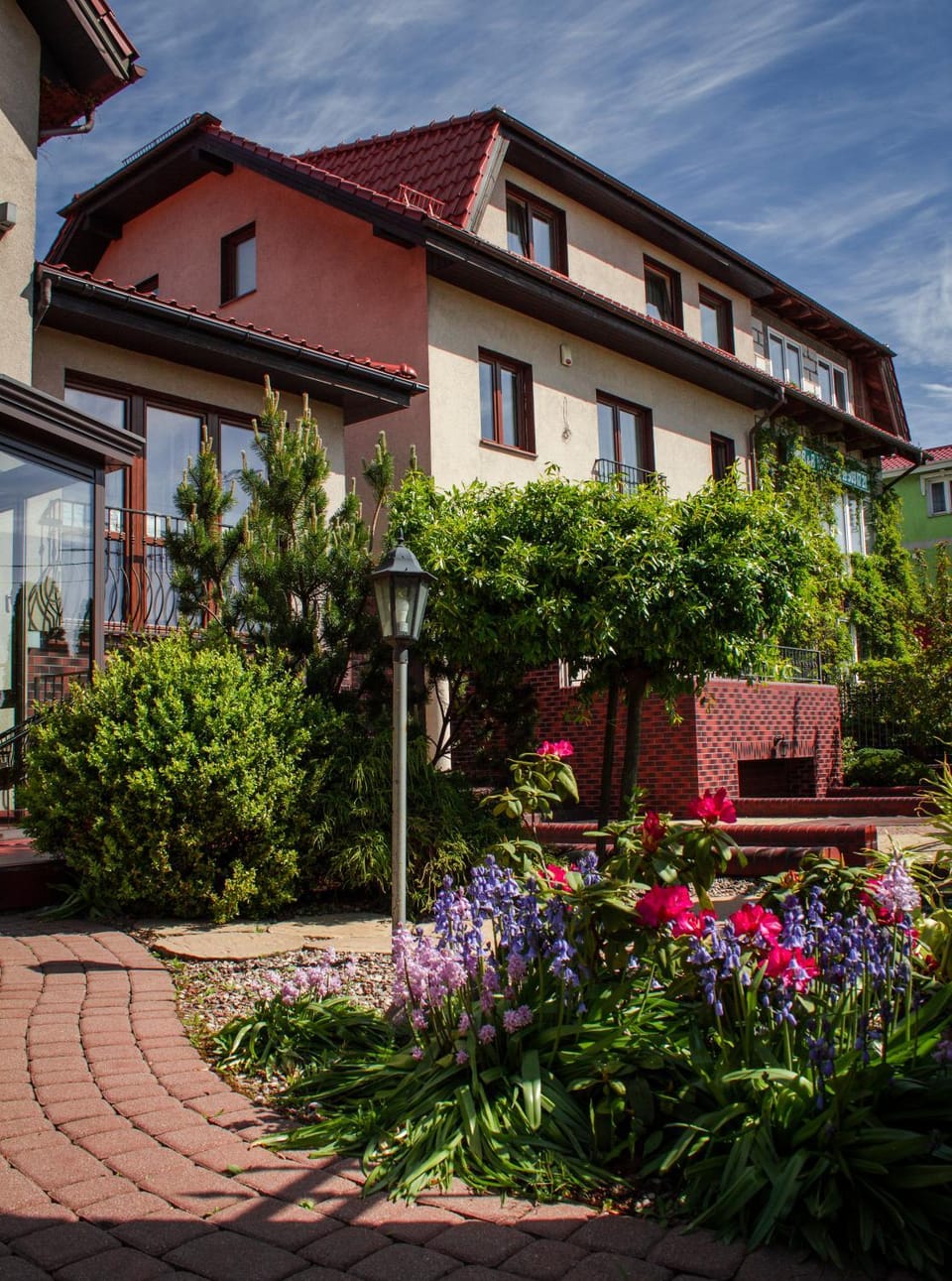 Property building, Spring, Day, Garden, View (from property/room), Garden view