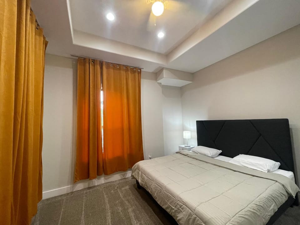 EPIK Home at Medical Center - Required minimum 31 days stay House in Houston