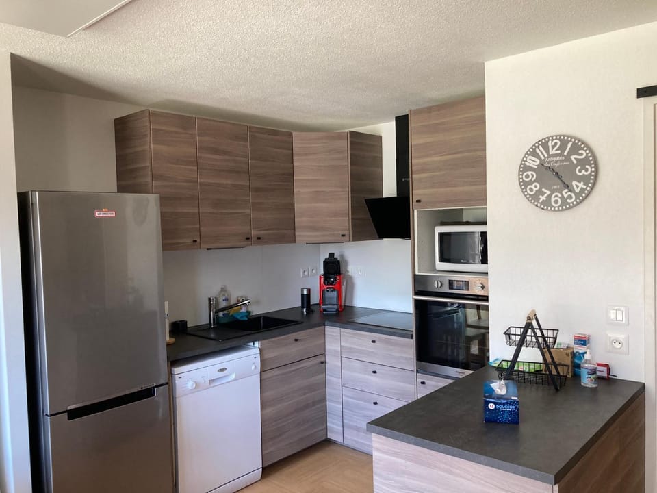 Appartement Duplex Les Orres 1800 pour 8 personnes aux pieds des pistes avec ménage et une place de parking inclus Apartment in Provence-Alpes-Côte d'Azur