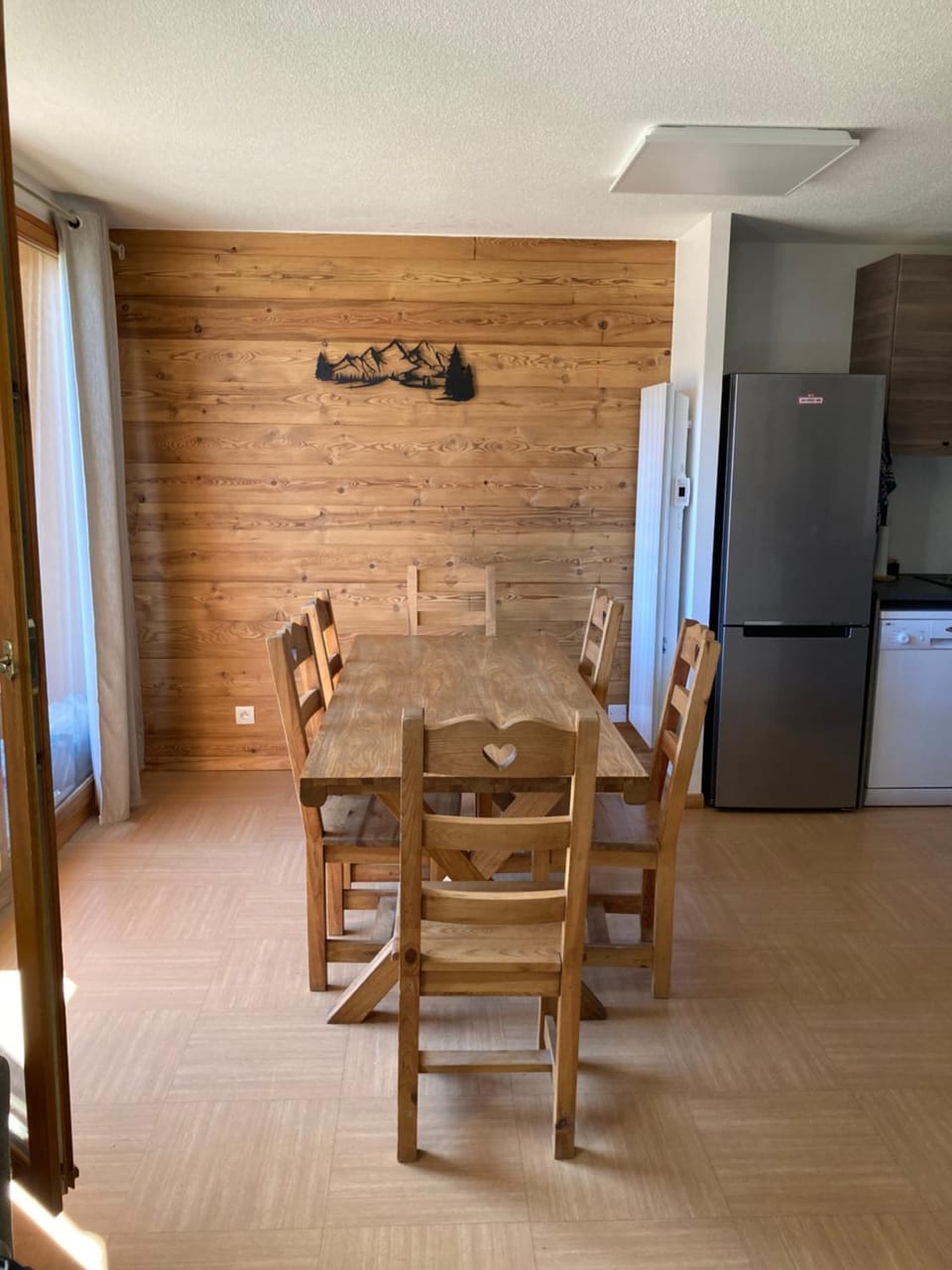 Appartement Duplex Les Orres 1800 pour 8 personnes aux pieds des pistes avec ménage et une place de parking inclus Apartment in Provence-Alpes-Côte d'Azur