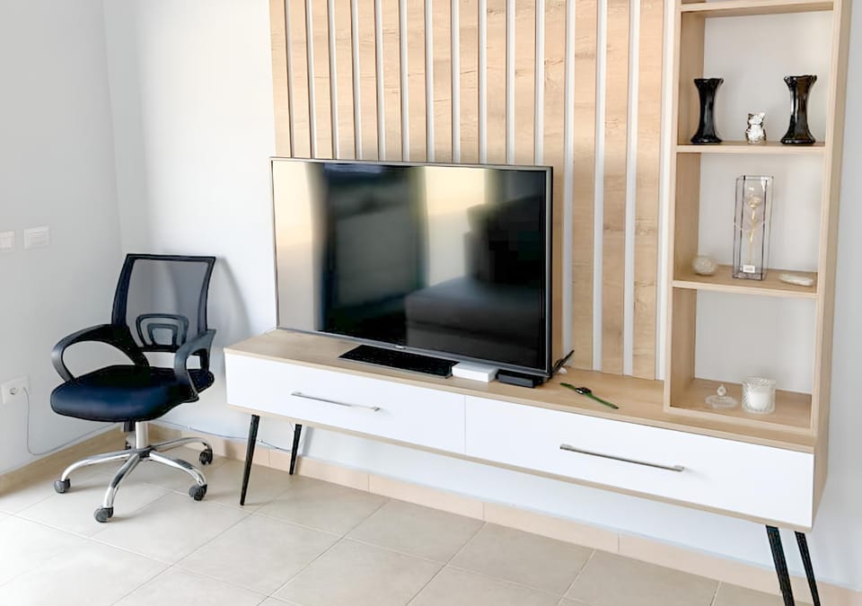 Communal lounge/ TV room, TV and multimedia, Living room, Evening entertainment, internet