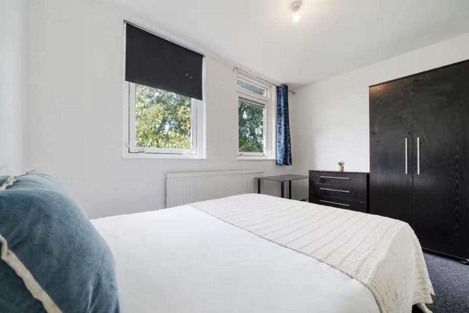 Bed, Bedroom, wardrobe