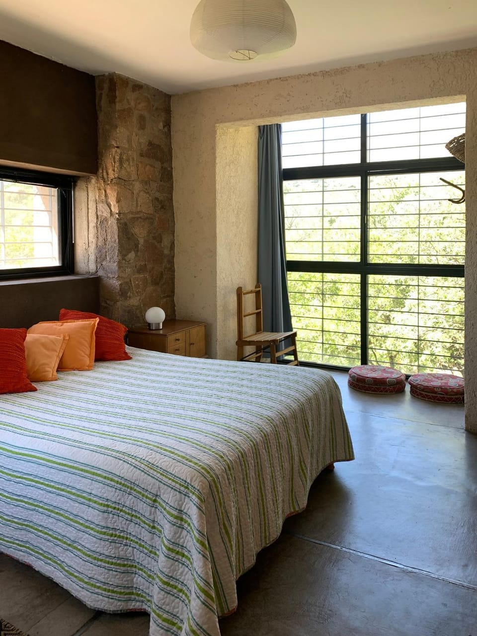 Bed, Photo of the whole room, Bedroom, Mountain view