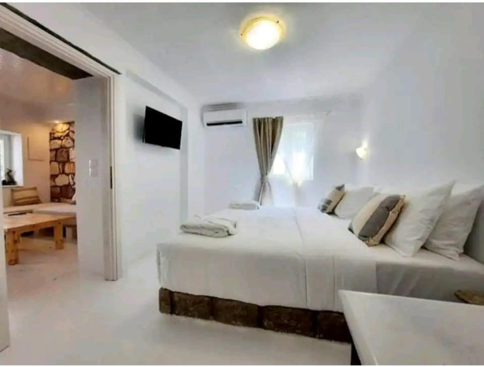Villa DORIANA IN PELEKOUDA Villa in Pollonia