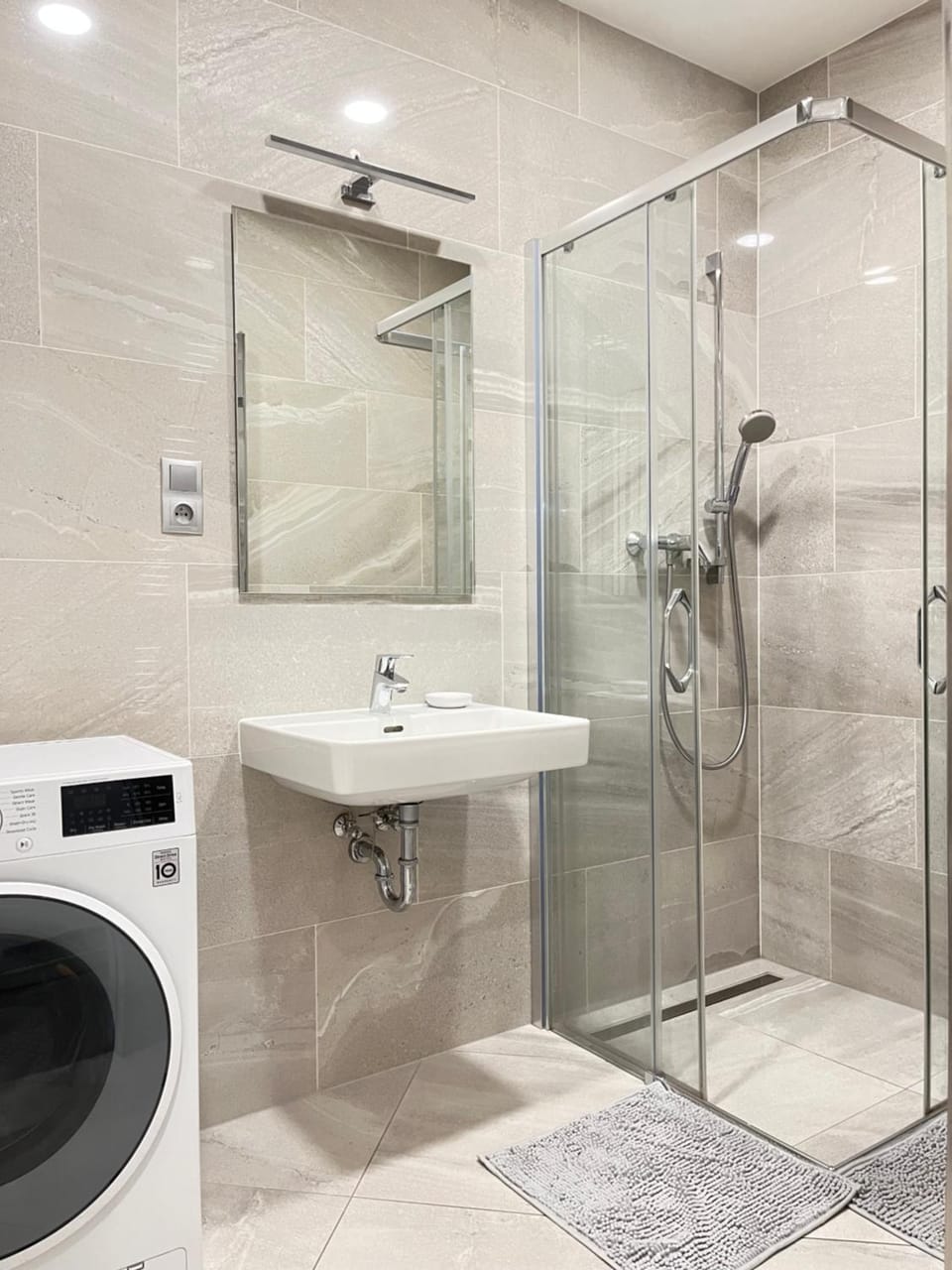 Shower, Bathroom