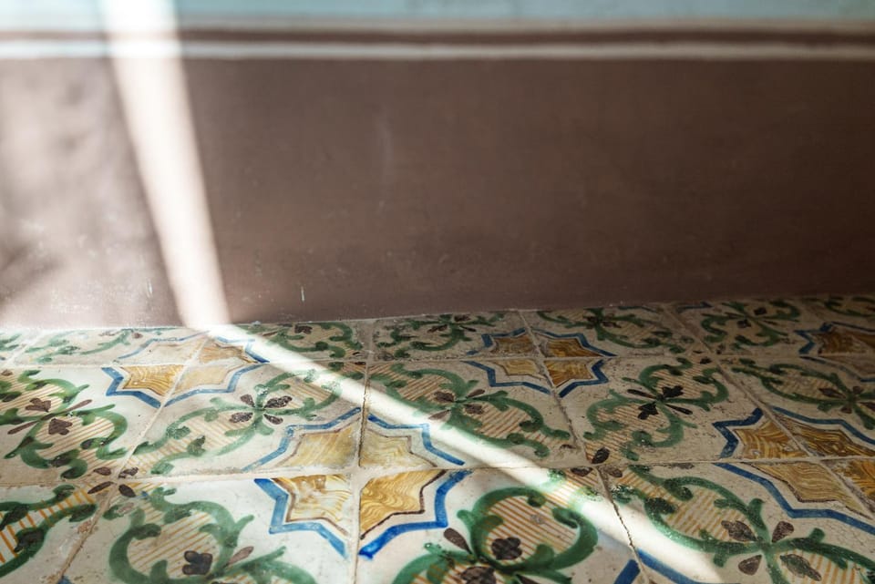 Living room, Decorative detail