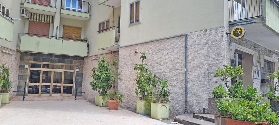 Property building, Facade/entrance