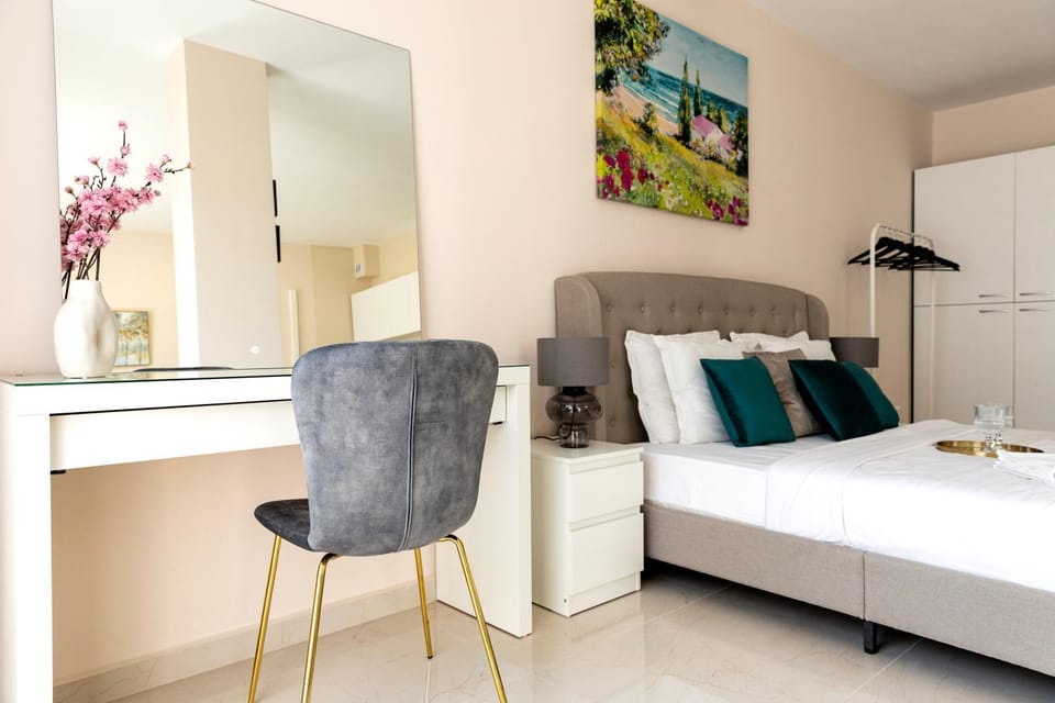 Symphony Flora Apartment in Varna