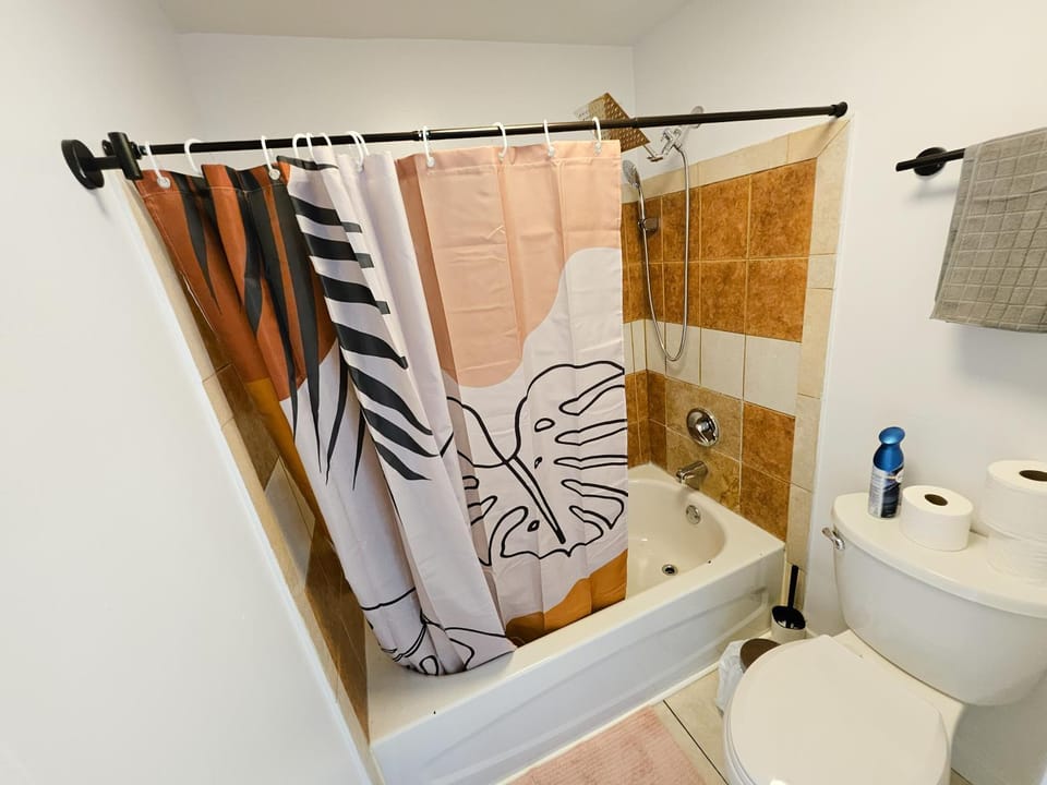 JstLikeHome - Old Ottawa Suite & Guesthouse Apartment hotel in Gatineau