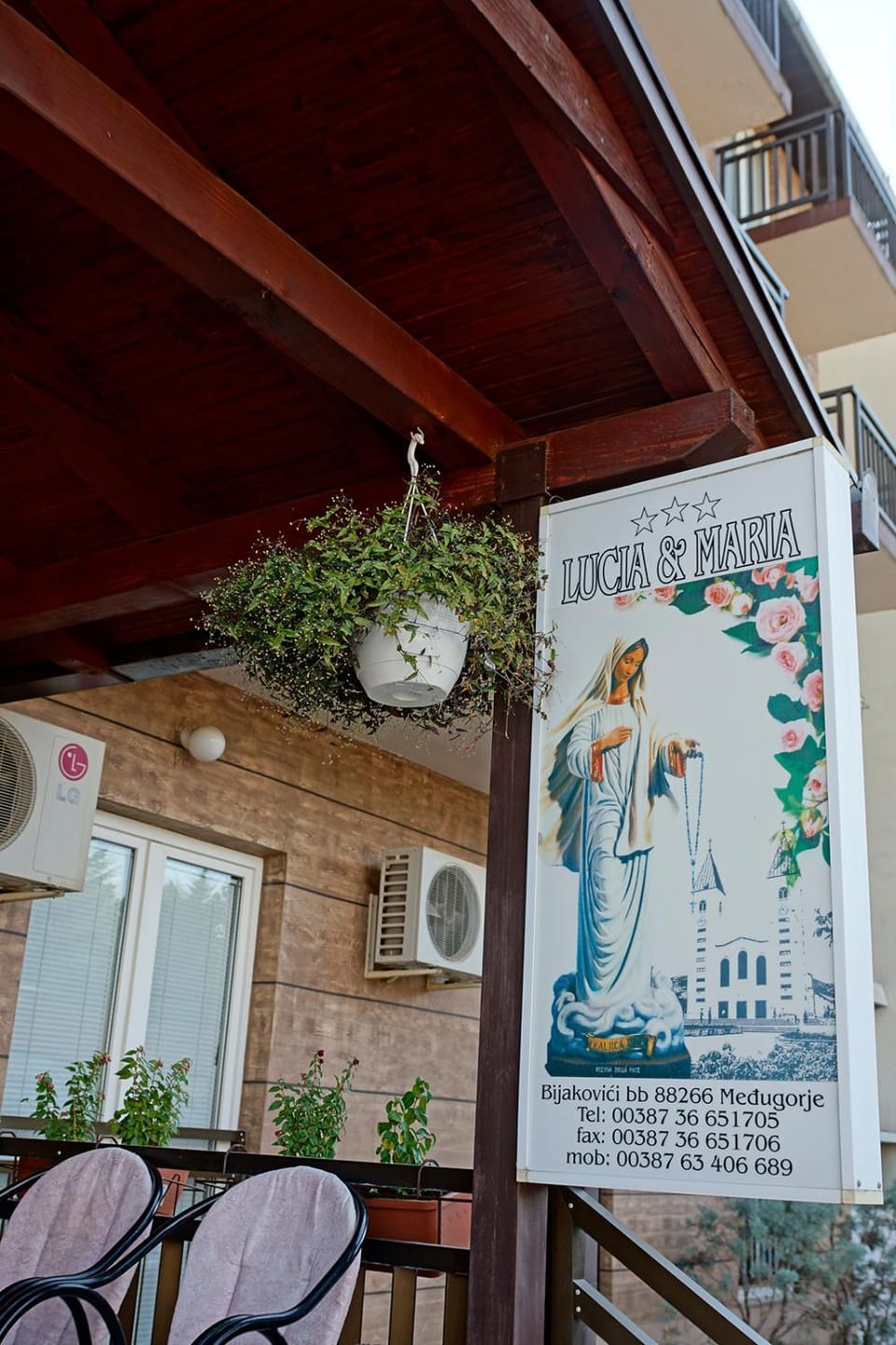 Facade/entrance, Property logo or sign