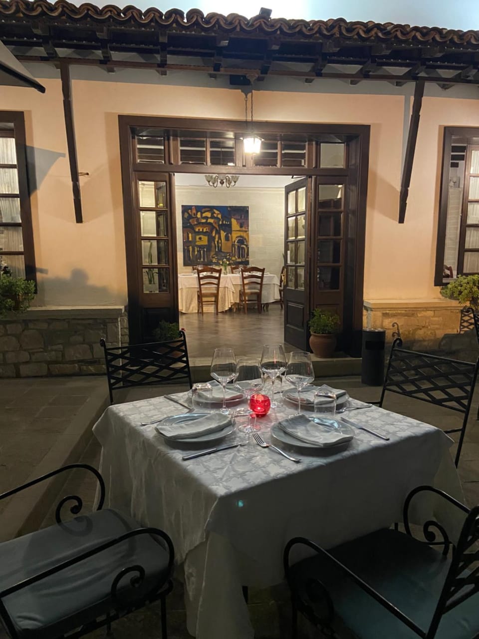 Property building, Patio, Dining area