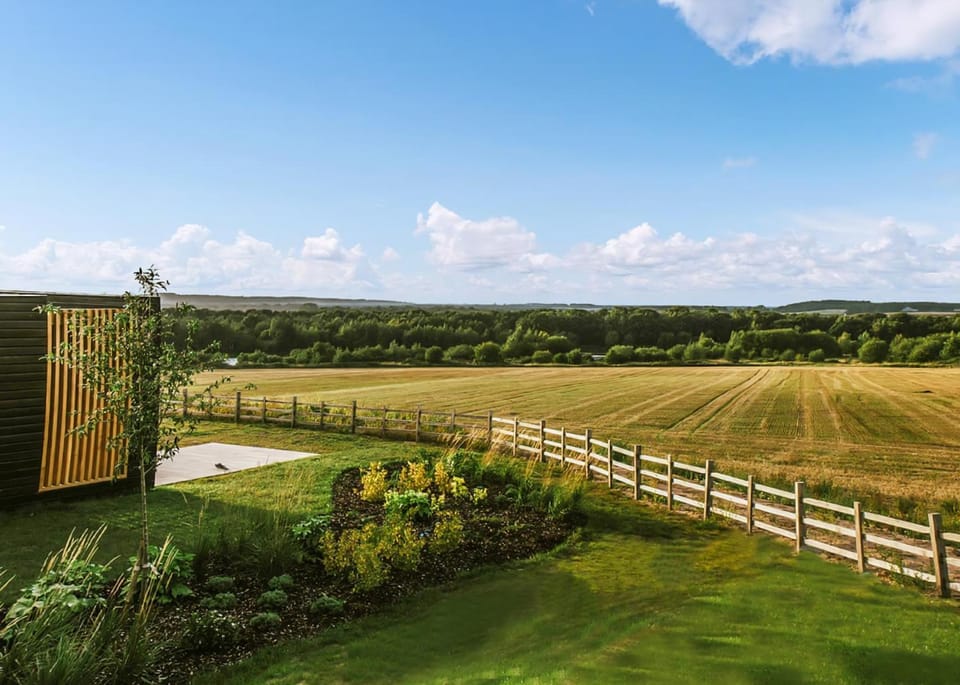 Property building, Natural landscape