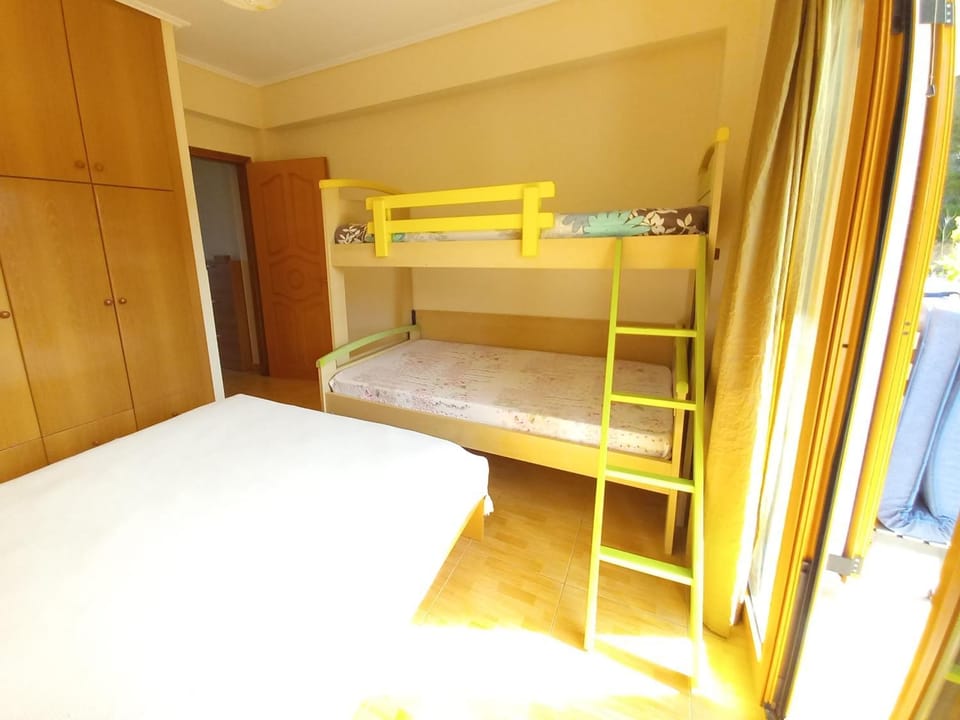 Bed, Bedroom, bunk bed, wardrobe